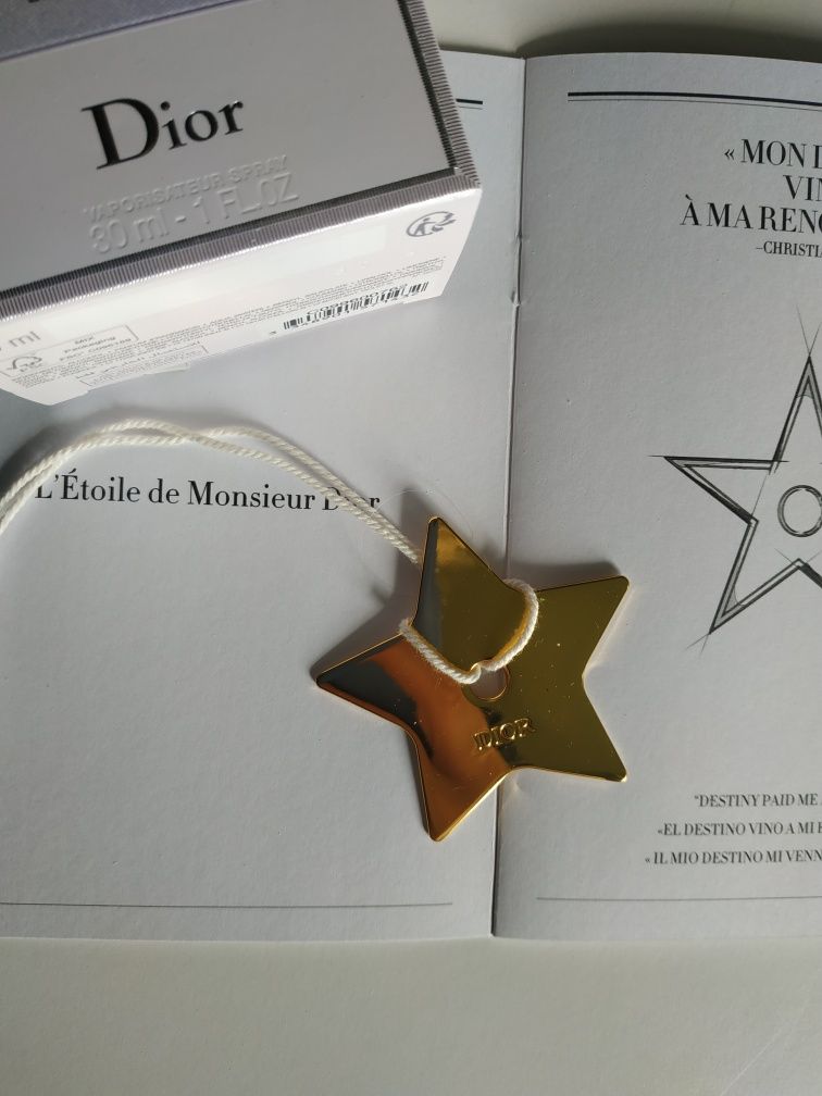 Зірка Dior, оригінальна