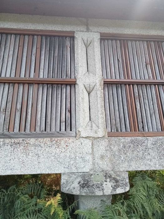 Canastro/ Espigueiro