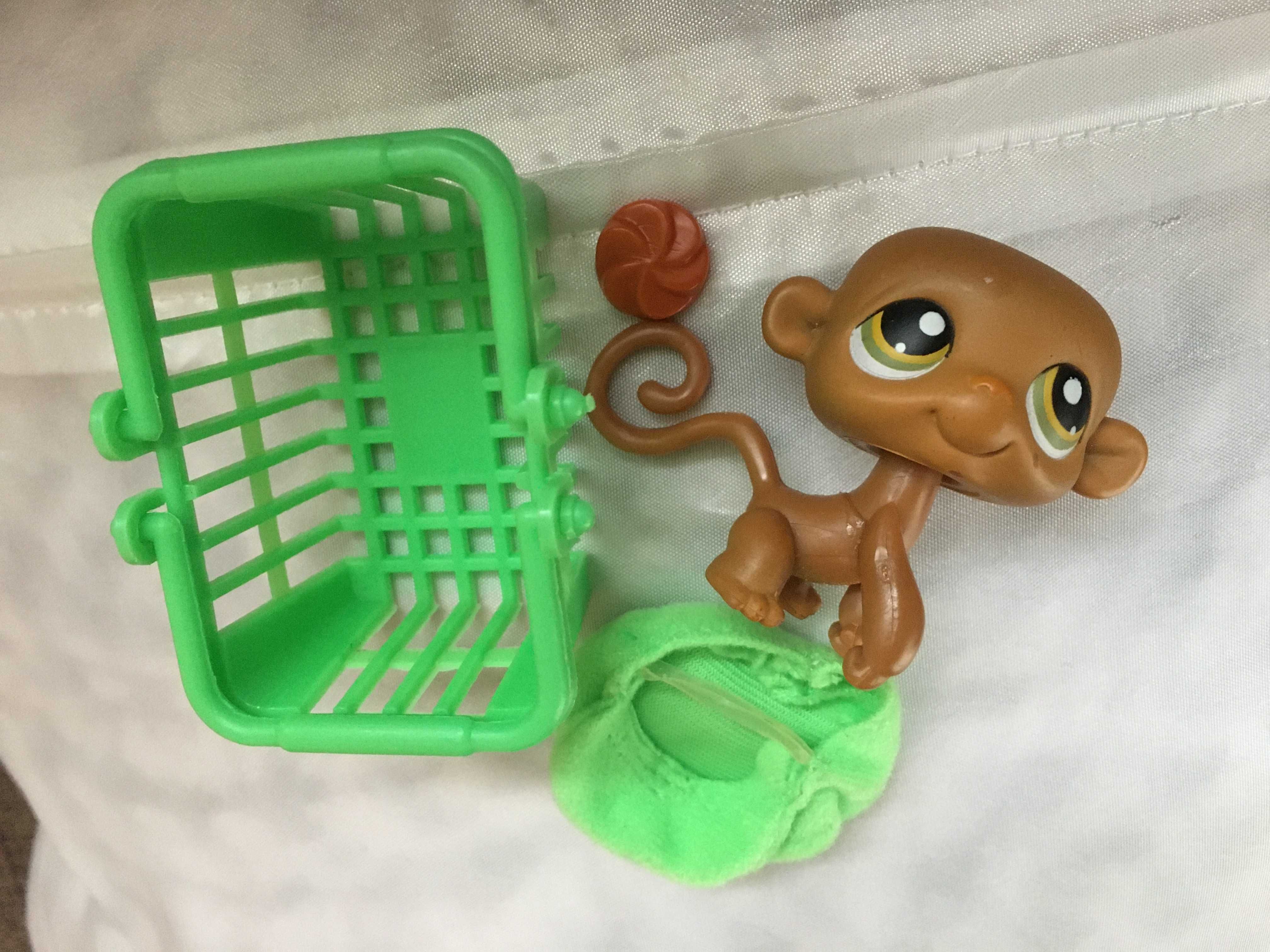 Figurka Littlest Pet Shop LPS małpka #267 + czapka, ciastko