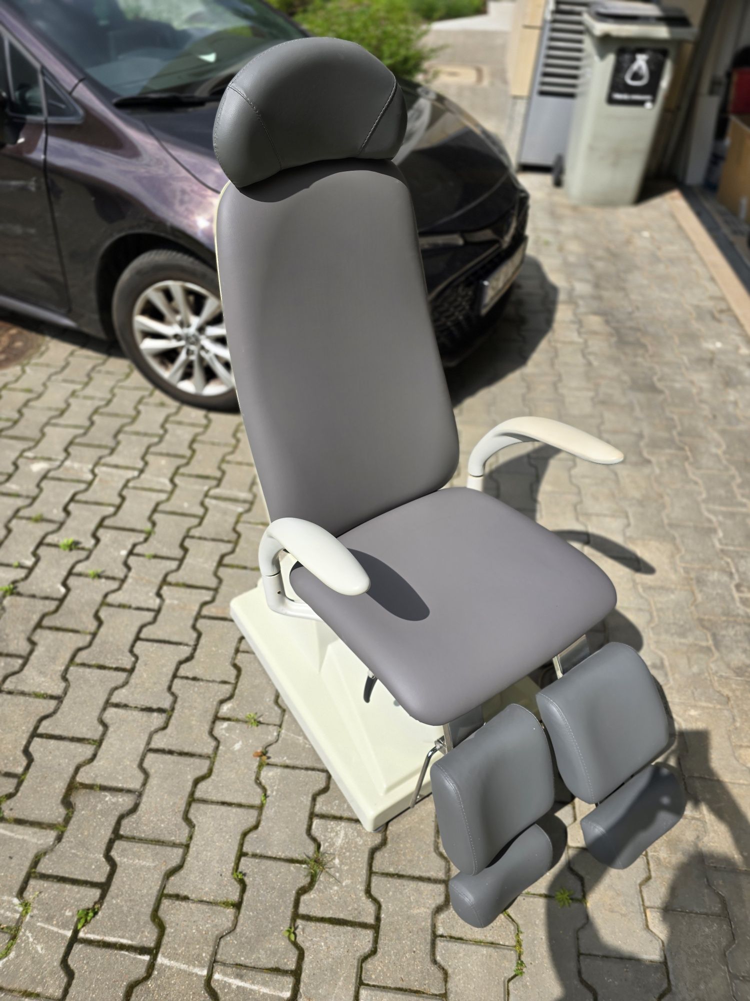 Fotel do pedicure obrotowy