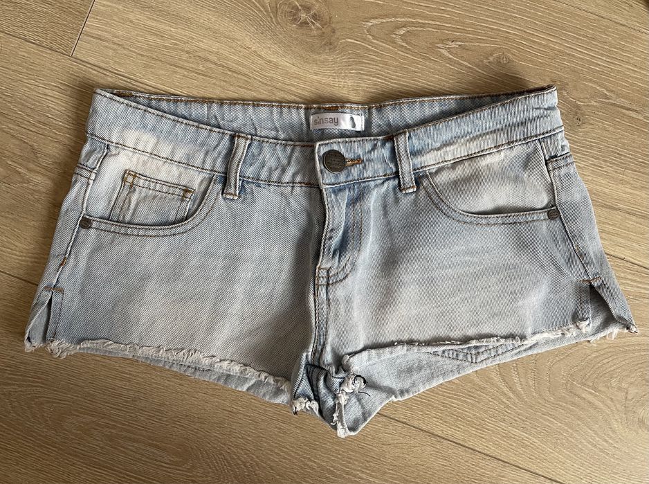 Szorty/krótkie spodenki jeansowe Sinsay, M