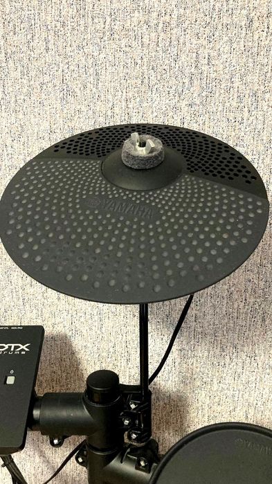 Барабанна установка Yamaha DTX452K, навушники, палички, коробка