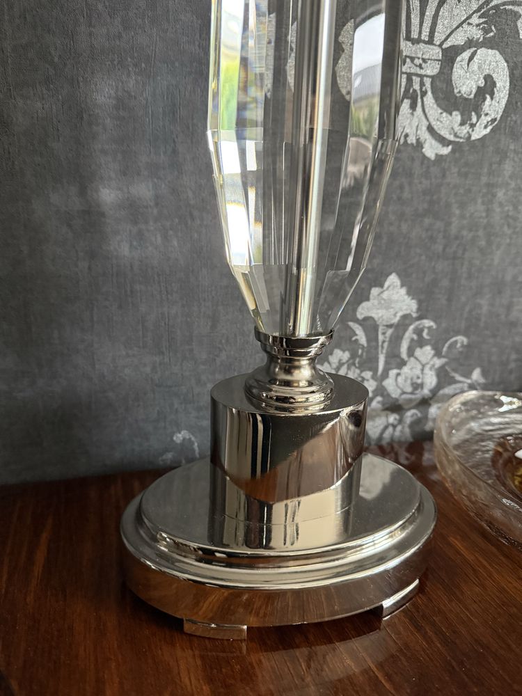 Lampa stojąca w stylu glamour