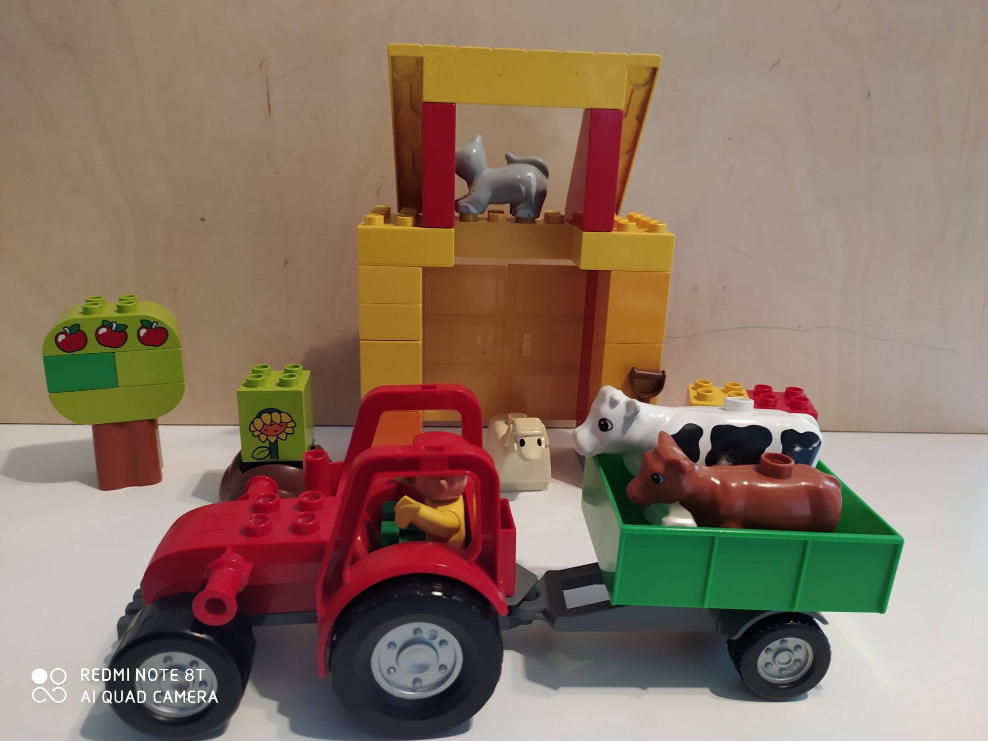 Lego duplo traktor farma