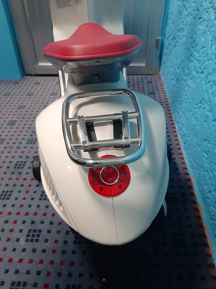 Vespa de Criança a bateria