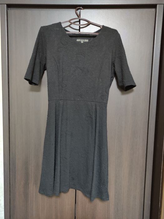 Плаття, сукня чорного кольору