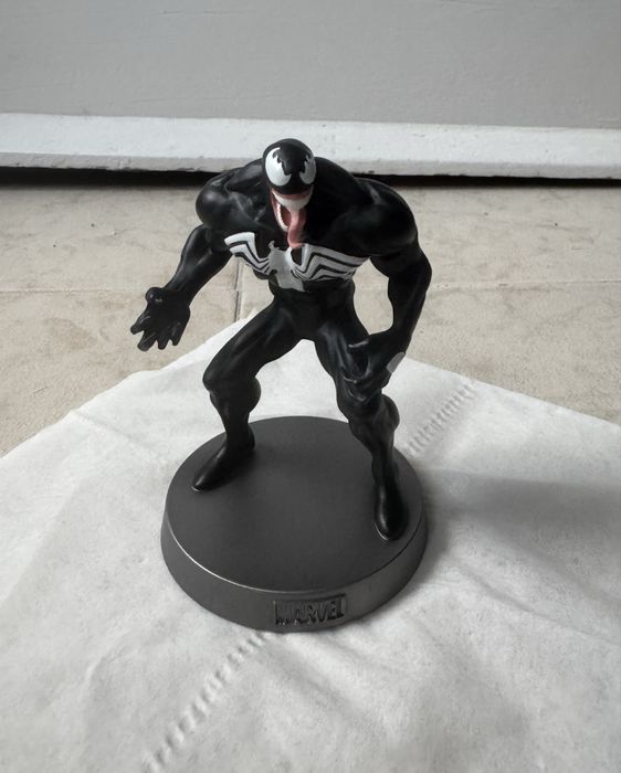 Venom Marvel Metal Figure Hero Collector