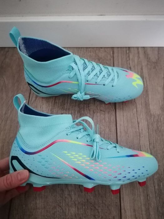 Дитячі бутси 23 см