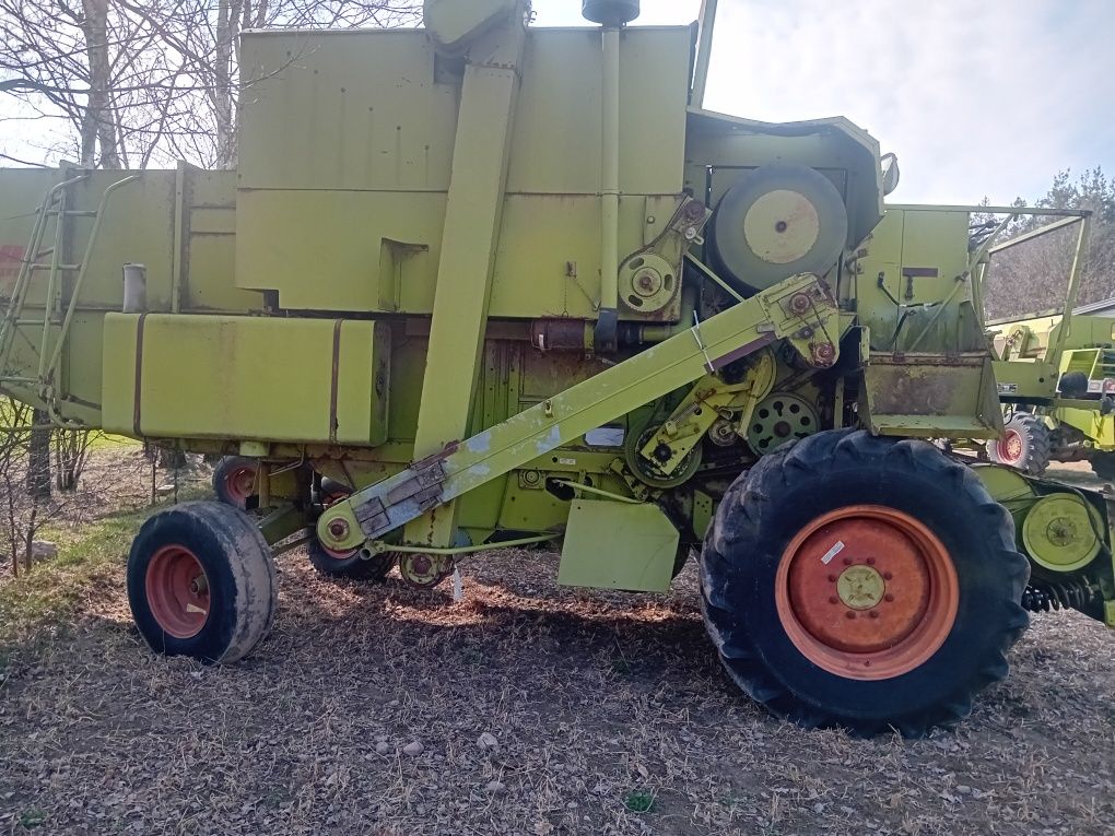 Czesci claas dominator 80 . 85  wysylka