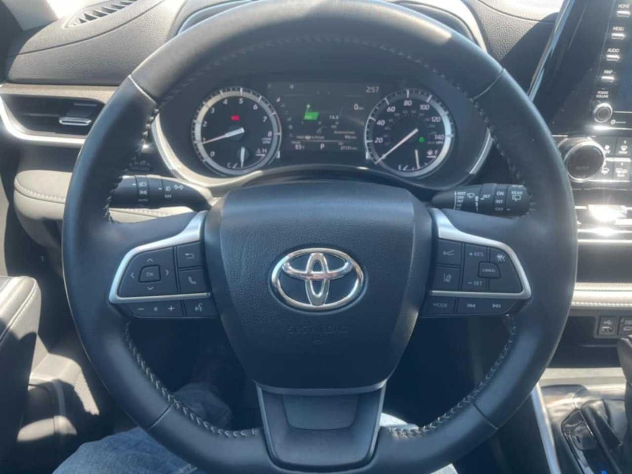 Toyota Highlander Xle 2021