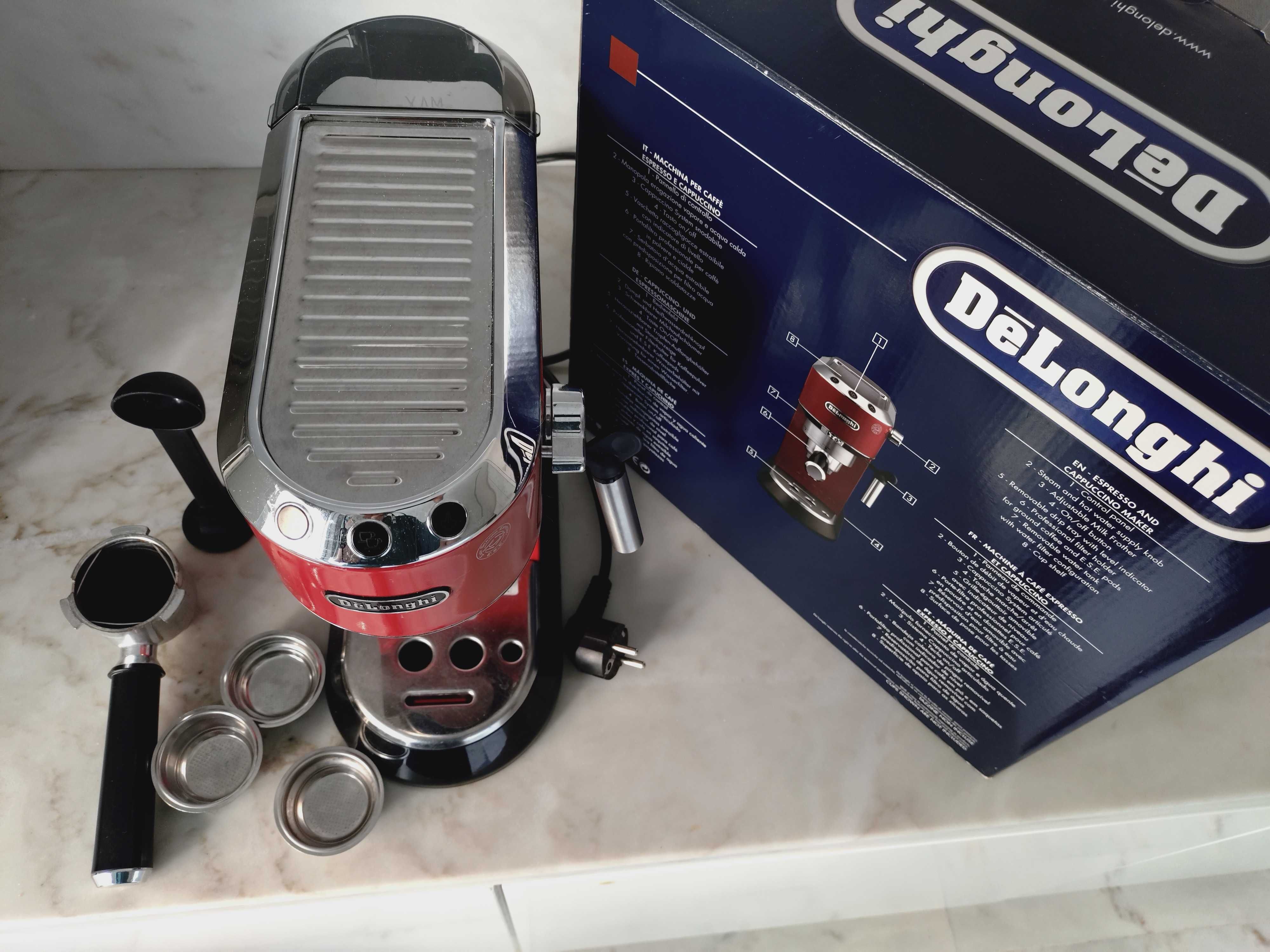 Máquina café expresso Delonghi