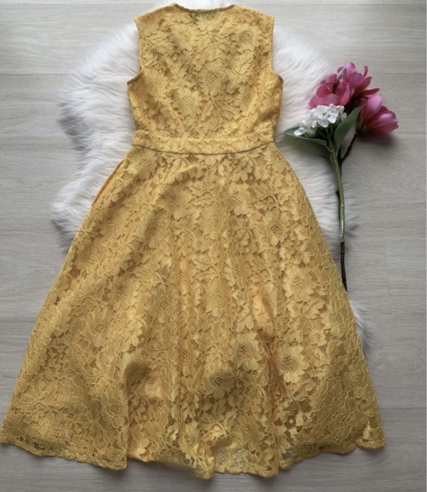 кружевное,яркое платье Gucci