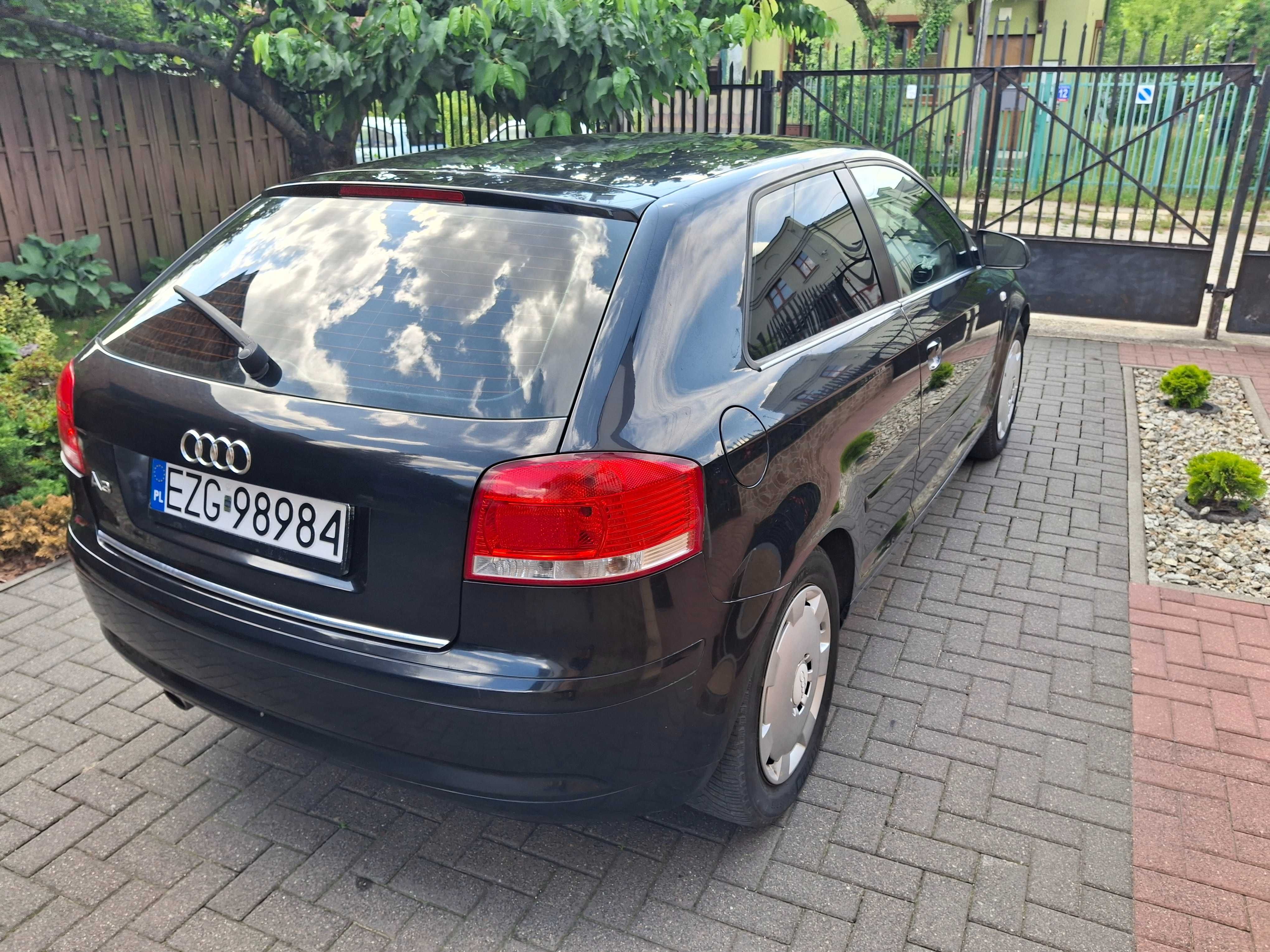 Audi A3.  1.6 z gazem 2003rok dobry stan . Długie opłaty