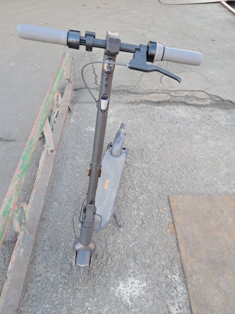 Продам електросамокат Segway-Ninebot MAX G30E II