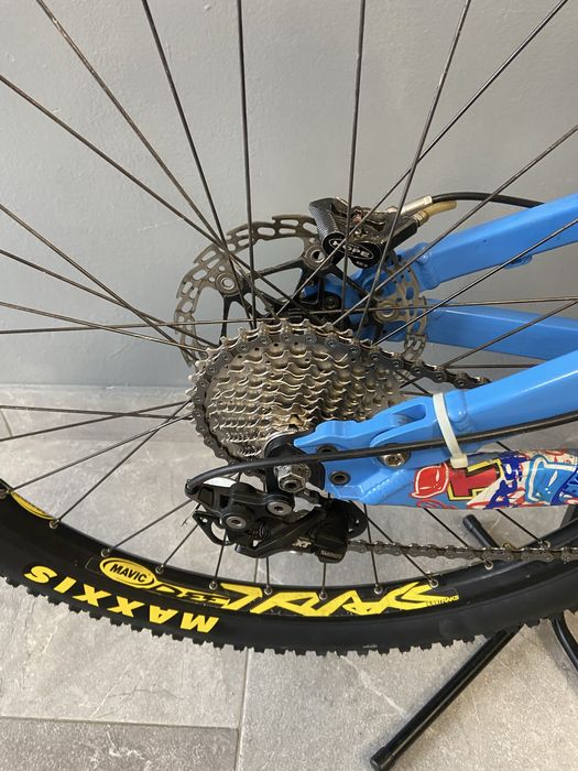 commencal absolut sx dirt slope 4x