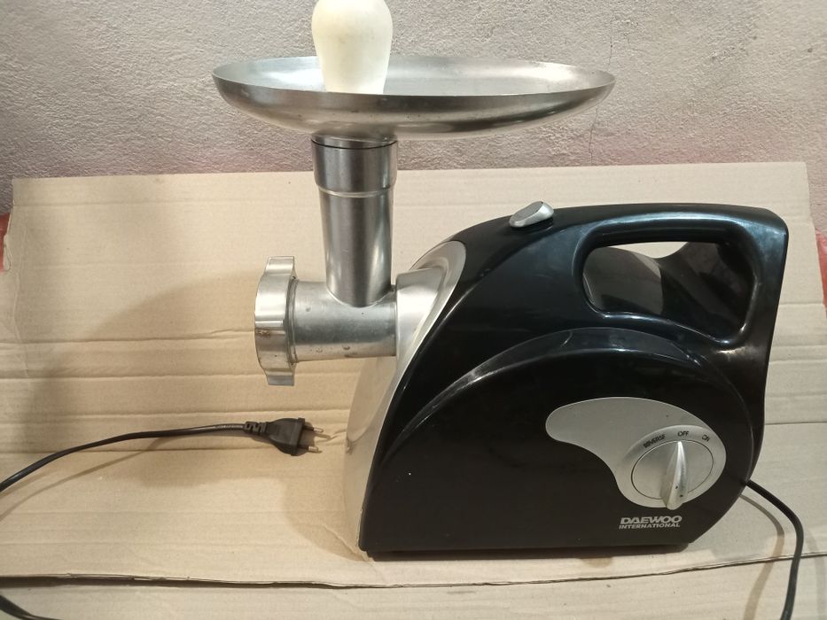 Электромясорубка ДЭУ