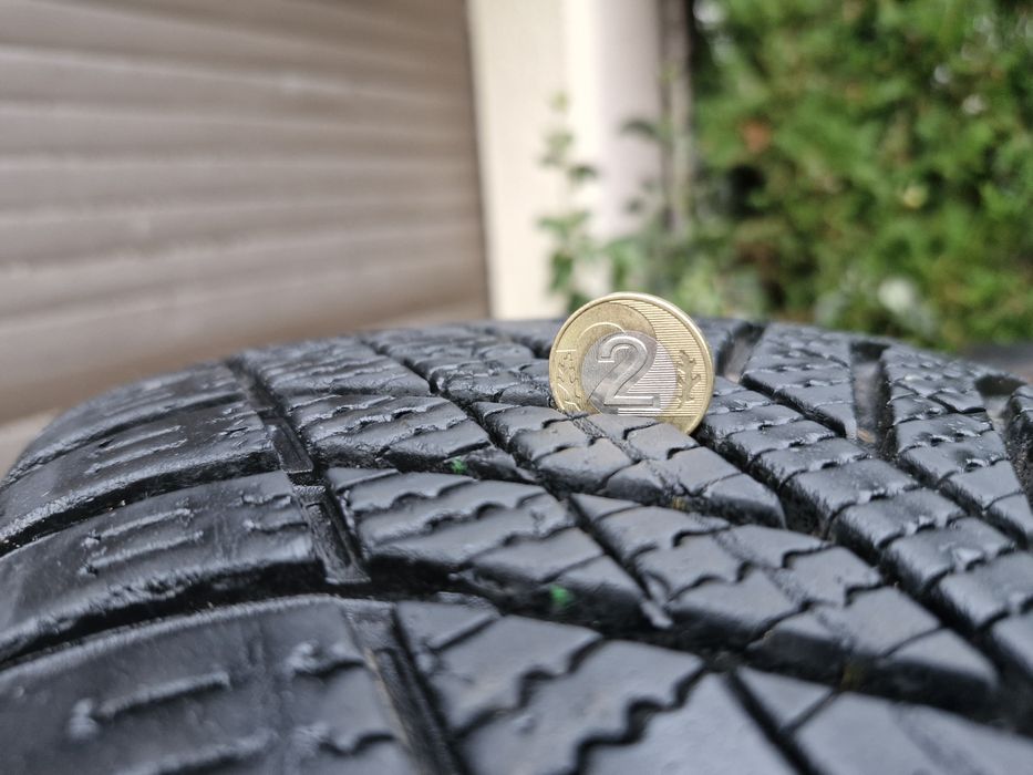 Opony całoroczne Goodyear