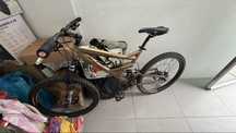 Bicicleta downhill