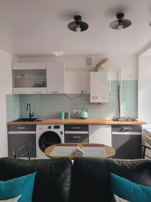 Романтичні апартаменти з балконом в центрі Луцька