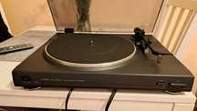 Gramofon Fisher -MT-580