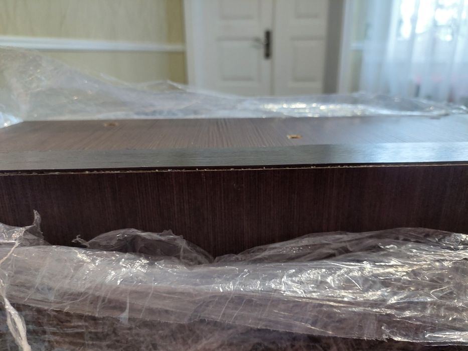 Підвісний туалетний столик