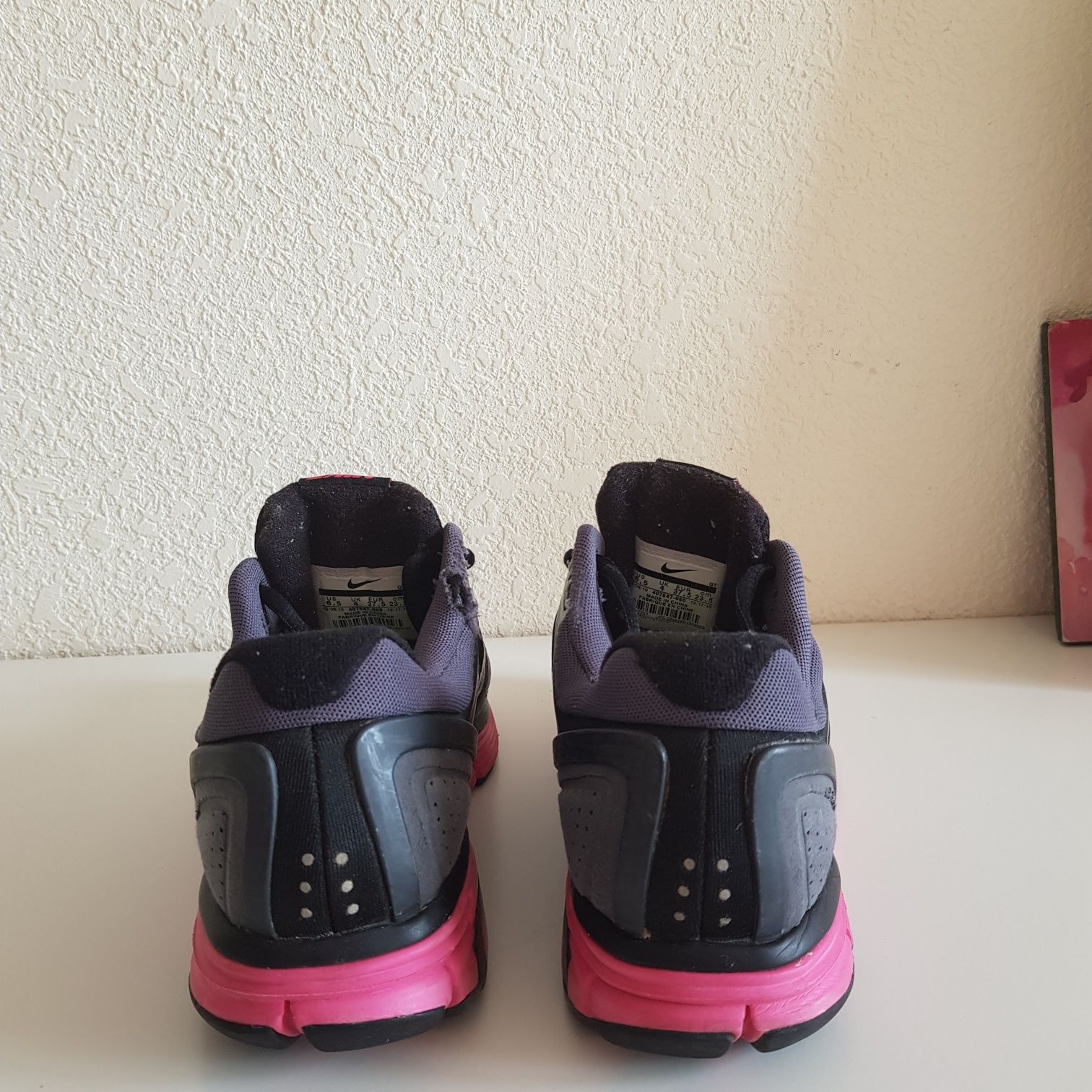 Кросівки жіночі Nike Lunarglide 2