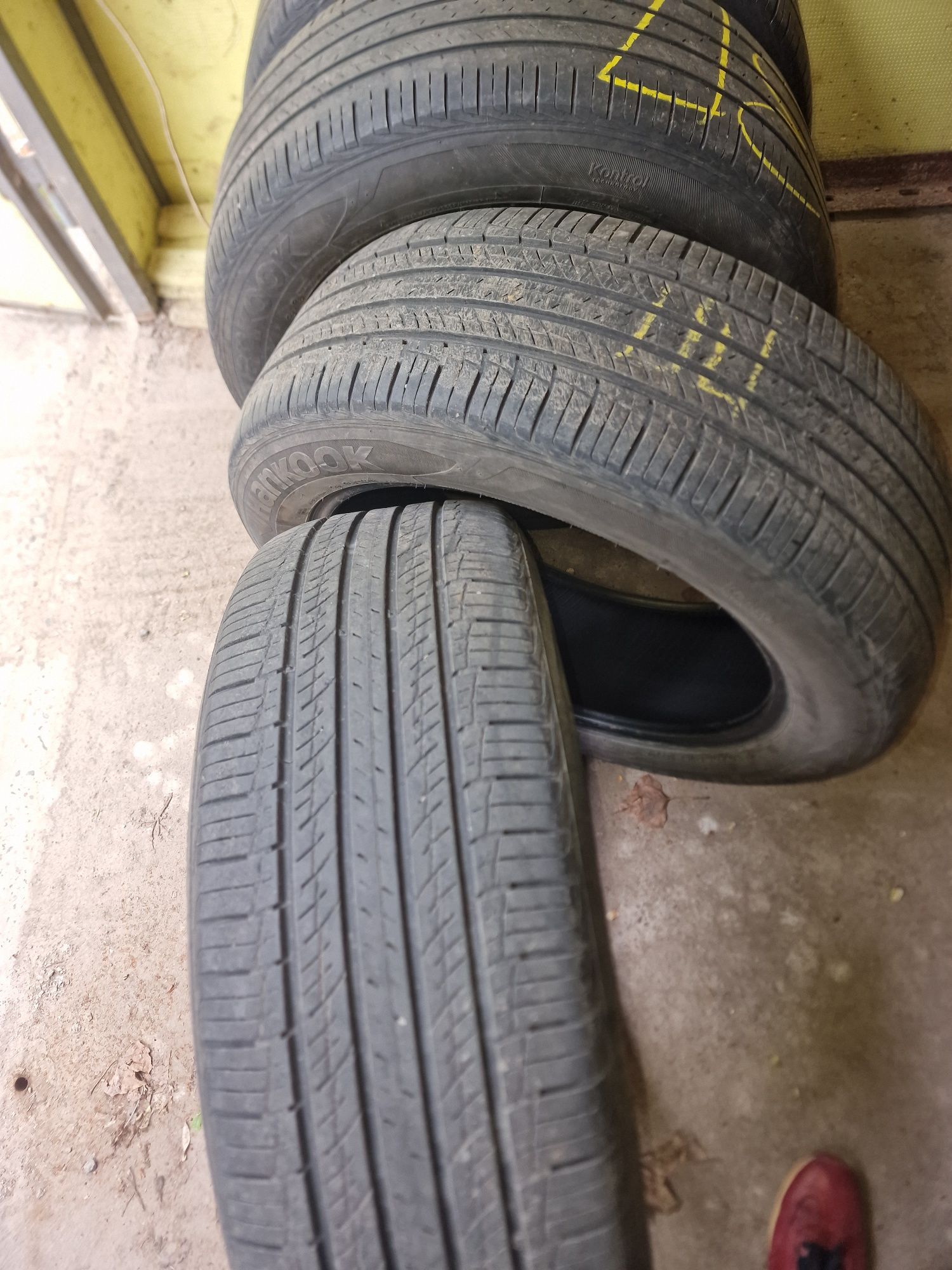 Резина Hankook 235/55 R19