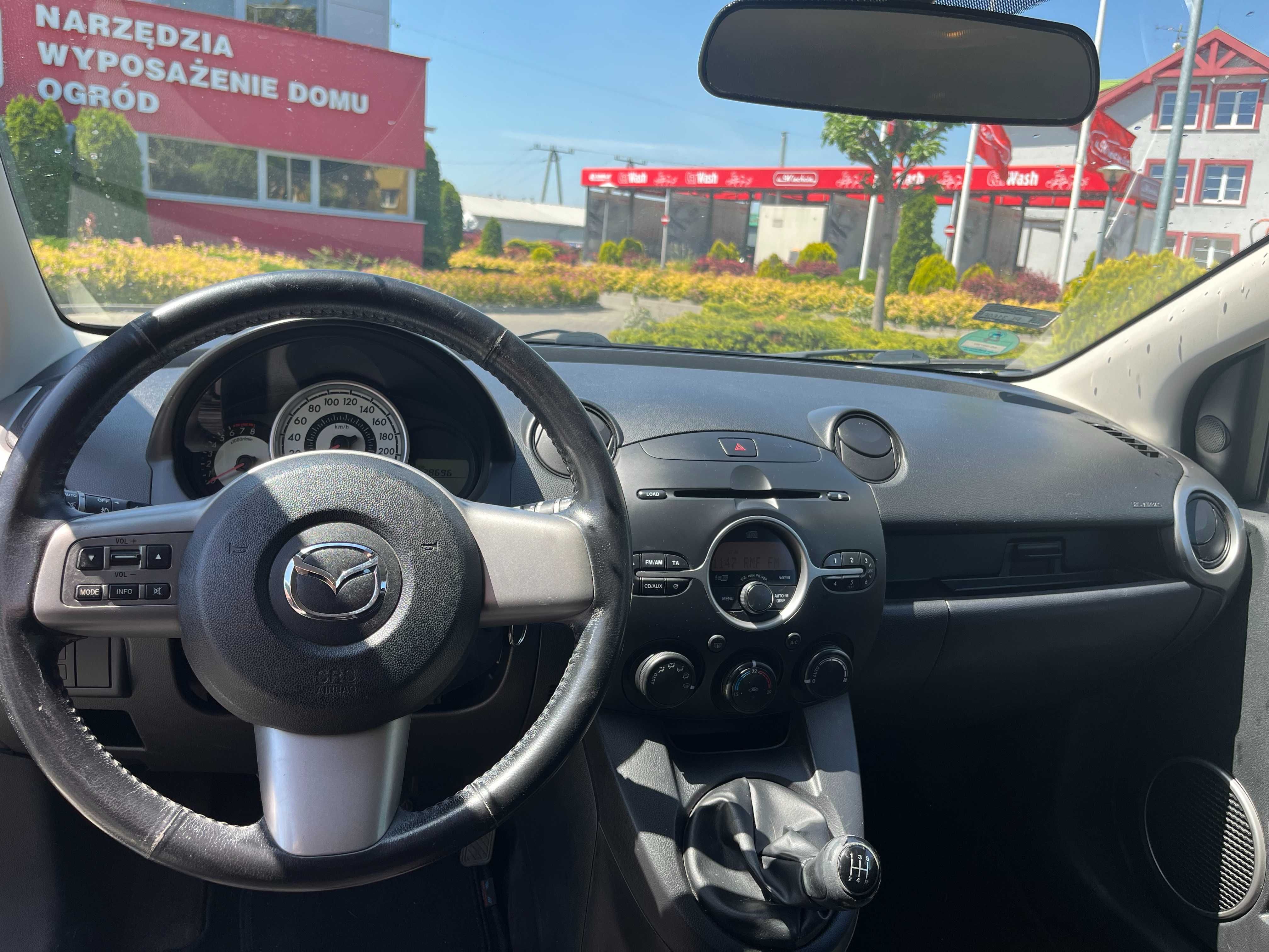 Mazda 2 rocznik 2009