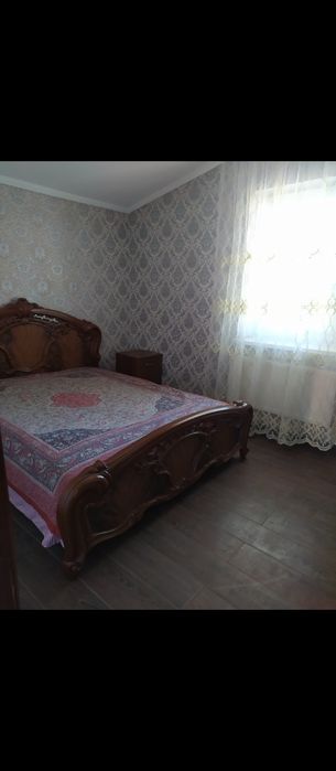 Здам кімнату в частому будинку на Старому  місті. Є всі техніка та меб