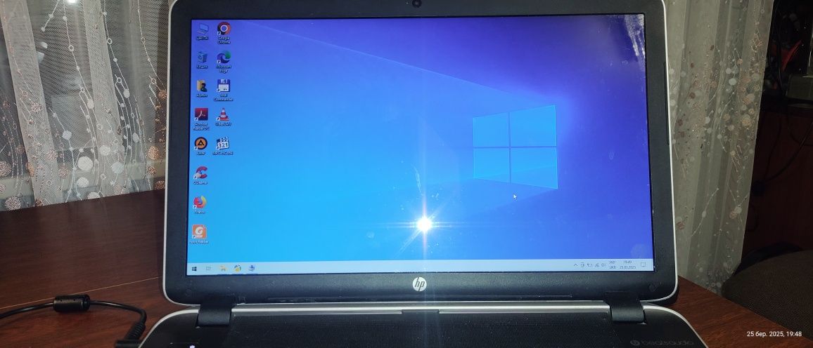 HP Pavilion 17 A8/8Gb/256Gb