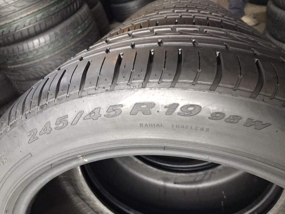 245/45/19 R19 Pirelli PZERO Rosso 4шт