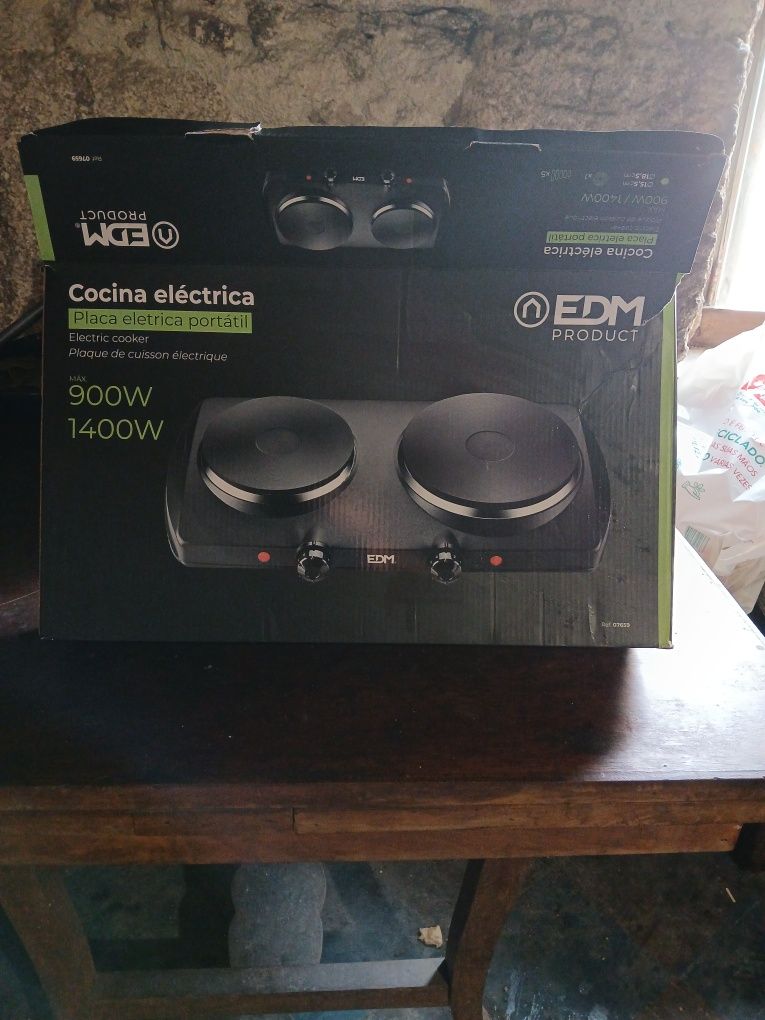 Fogão eléctrico Novo