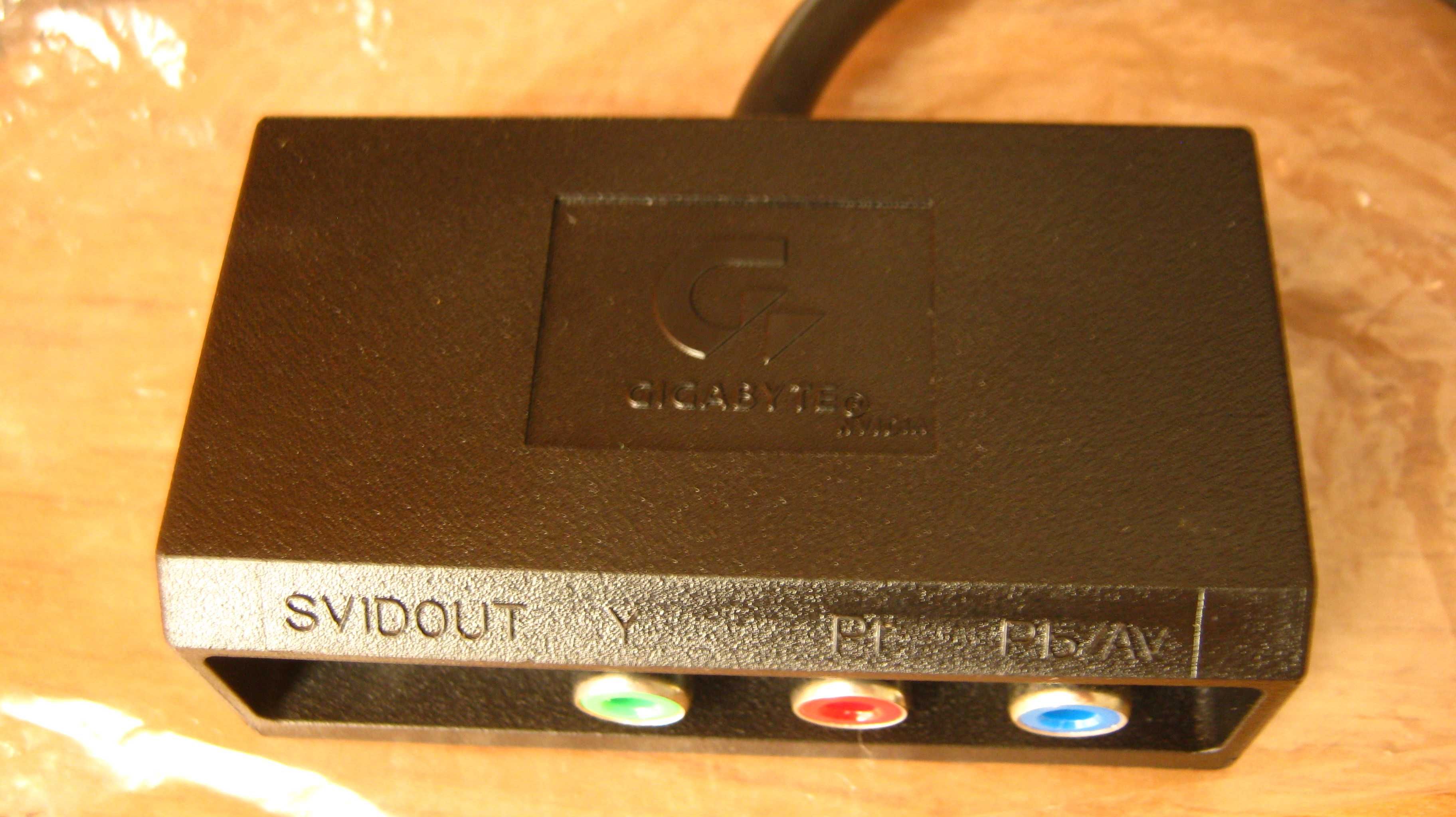 Adapter do TV Gigabyte 9 PIN / S-VIDEO Y / PR / PB/AV