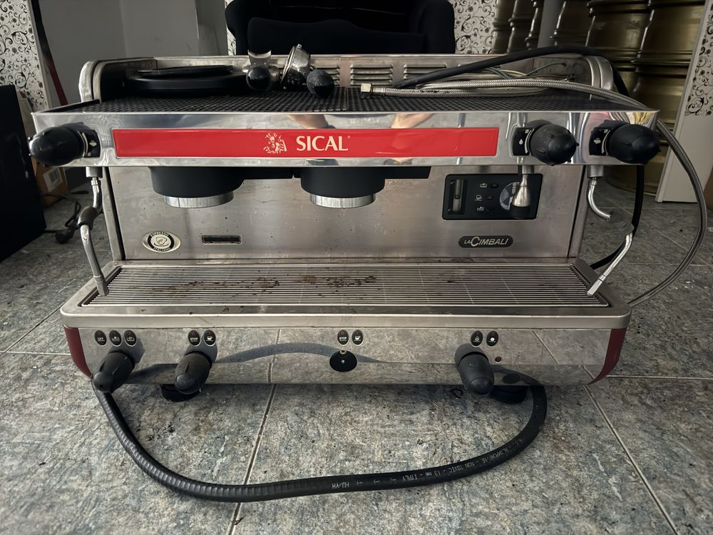 Maquina de Café LaCIMBALI Profissional