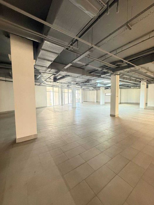 Здається комерційне приміщення 600 кв.м. Торговий центр. Новий ремонт!