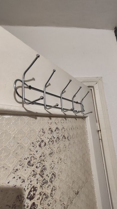 Вішалка металева