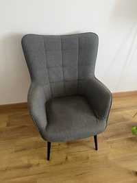 Cadeirao cor cinza
