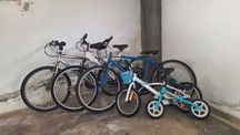 Vendo 3 bicicletas + 1 de criança + 1 sem pedais