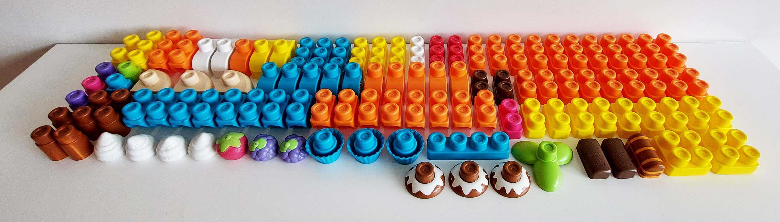 Conjunto de Legos blocos de construção da Chicco com 115 peças