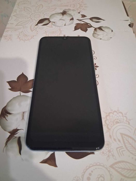 Samsung Galaxy A50, 128 ГБ, Dual SIM — у гарному стані