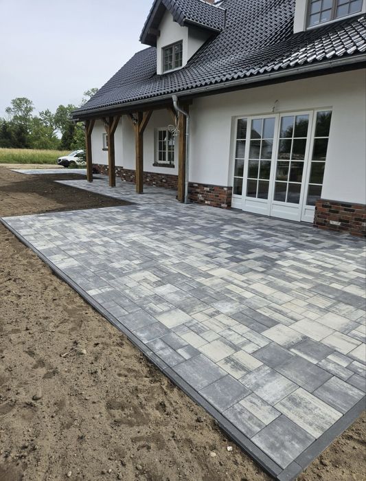 Układanie kostki brukowej Brukarstwo Odwodnienie Korytowanie Minikopar