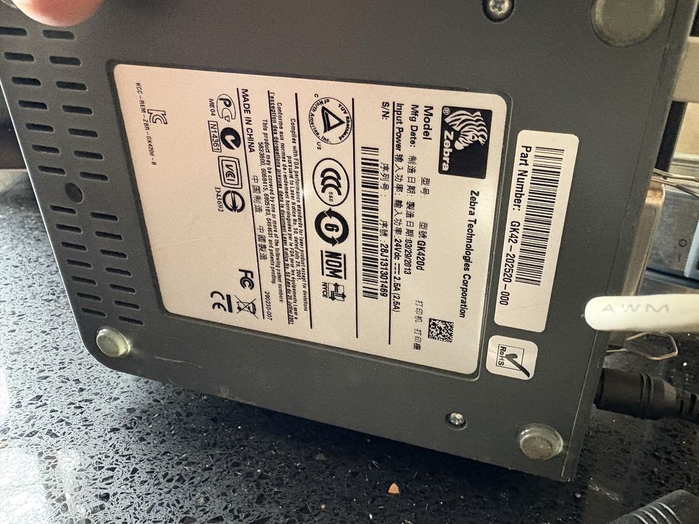 Vendo impressora térmica Zebra GK420d (com rolos)