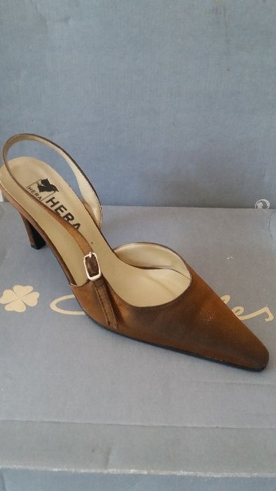 Sapatos Charles e Hera