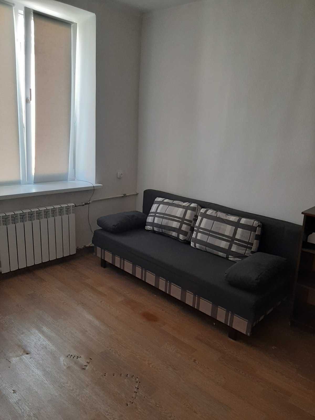 Продам квартиру в центрі міста