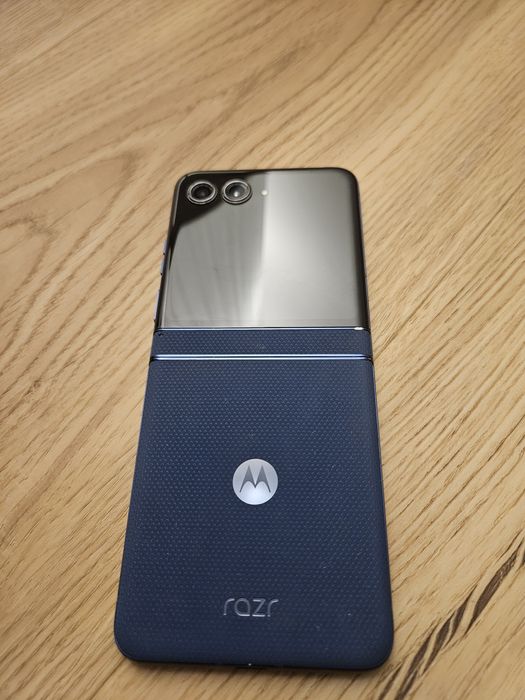 Motorola Razer 60 8GB/256GB