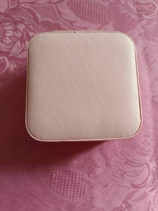 Organizer na biżuterię