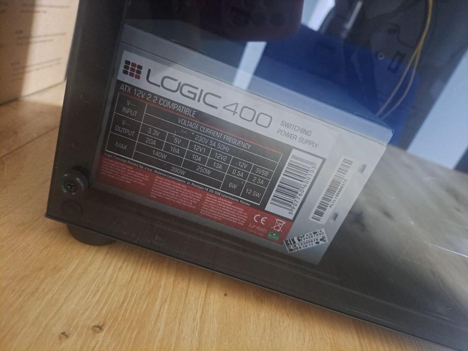 Obudowa do komputera z zasilaczem