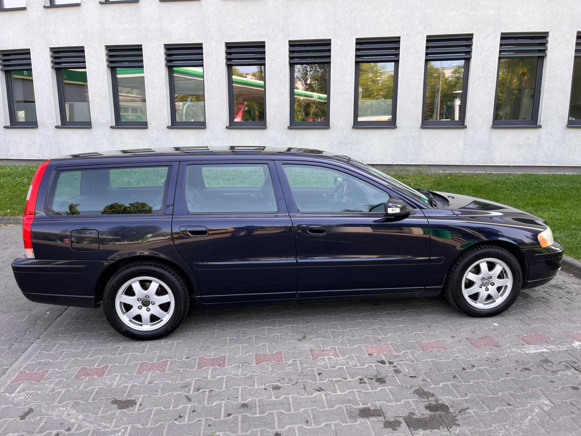 Volvo V70 D5 185 KM stan bardzo dobry