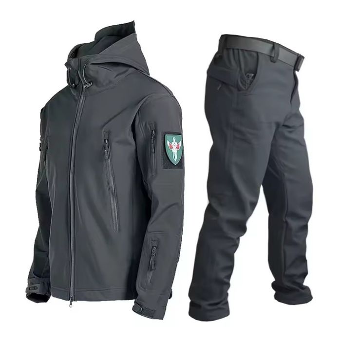 Костюм софтшел сірого кольору