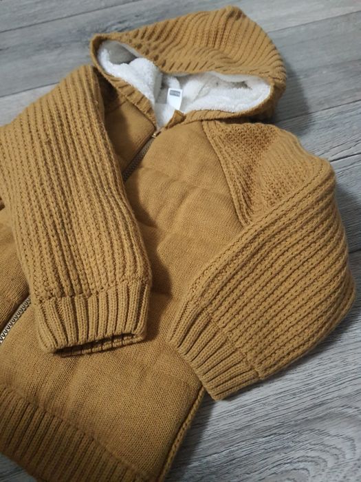 Демісезонна куртка. Пальто